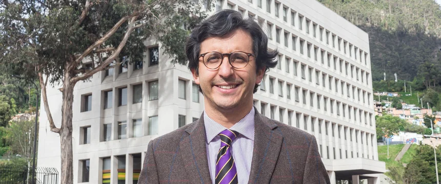 nuevo-decano-de-la-facultad-de-ciencias-sociales-julian-lopez-murcia.2.jpg