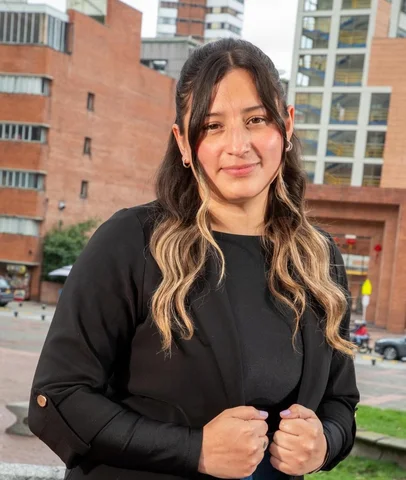 caro_gomez.jpeg